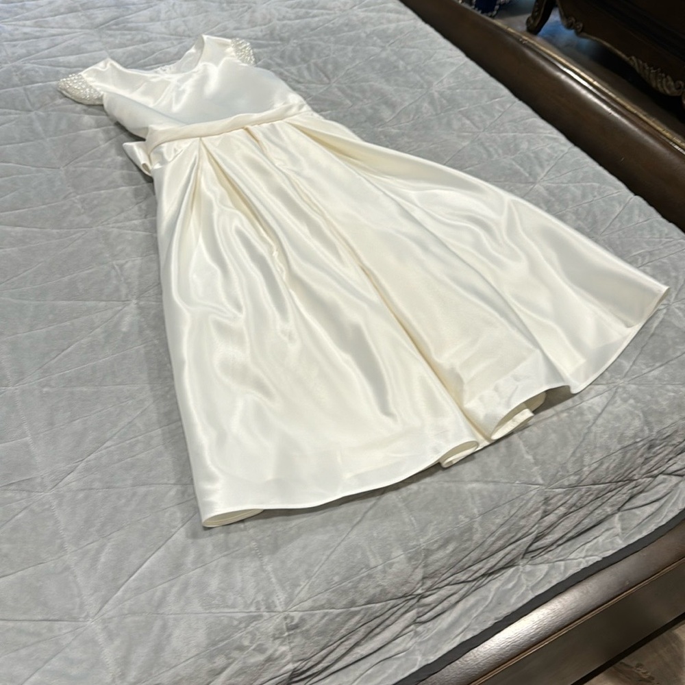 Adele Elegant White Kids Dress  size7-8 - Picture 6 of 10